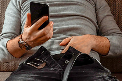 Aplicativos para arrumar uma boa foda gay